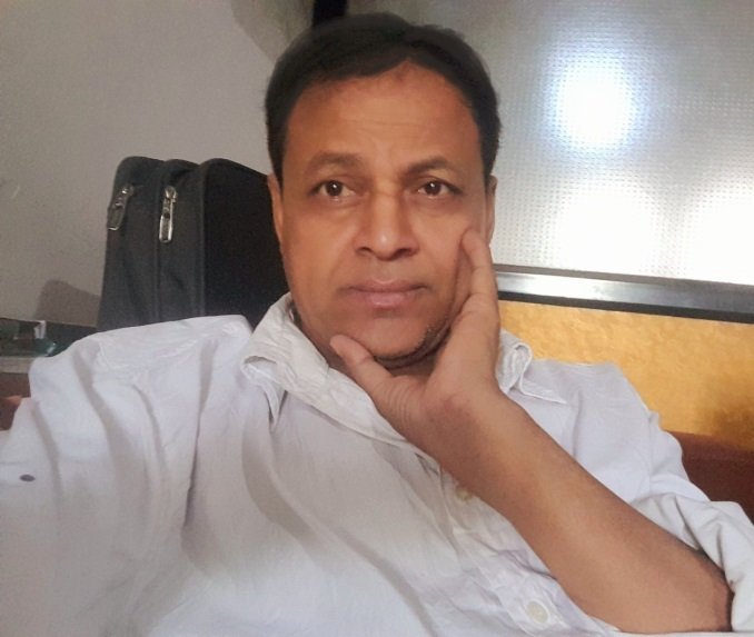 न संतोष न आनंद अब फिर भी संतोष आनंद